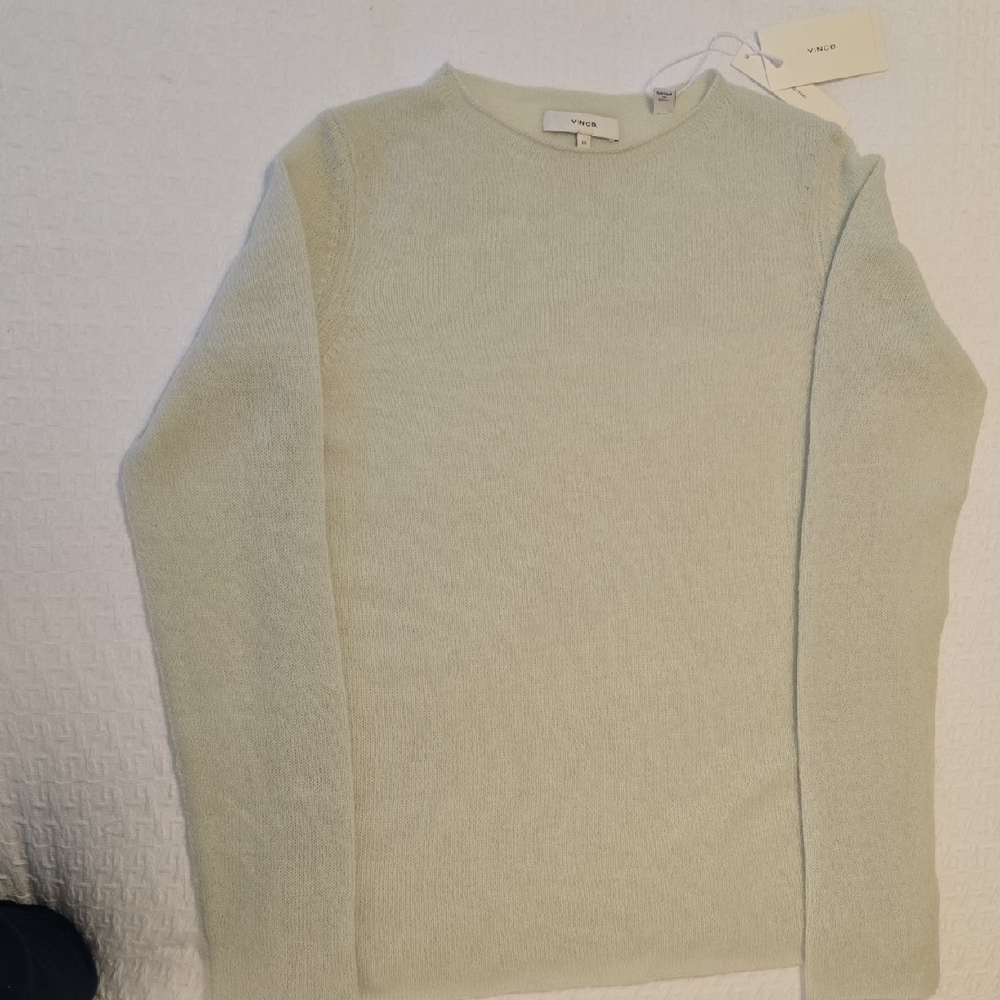 Vince Women's Light Green Cashmere Crewneck Sweater
